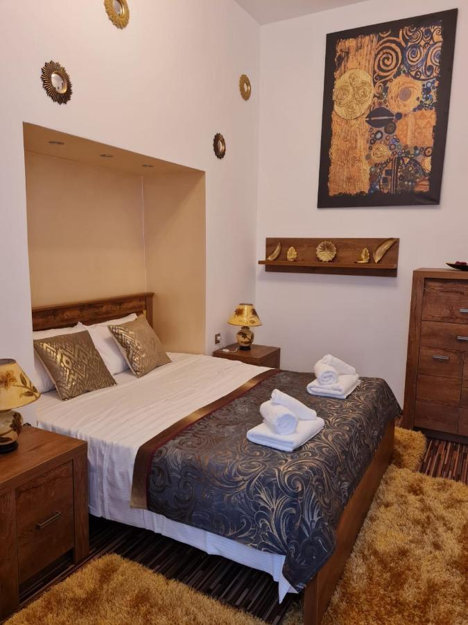 City Home Bukarest Eksteriør billede